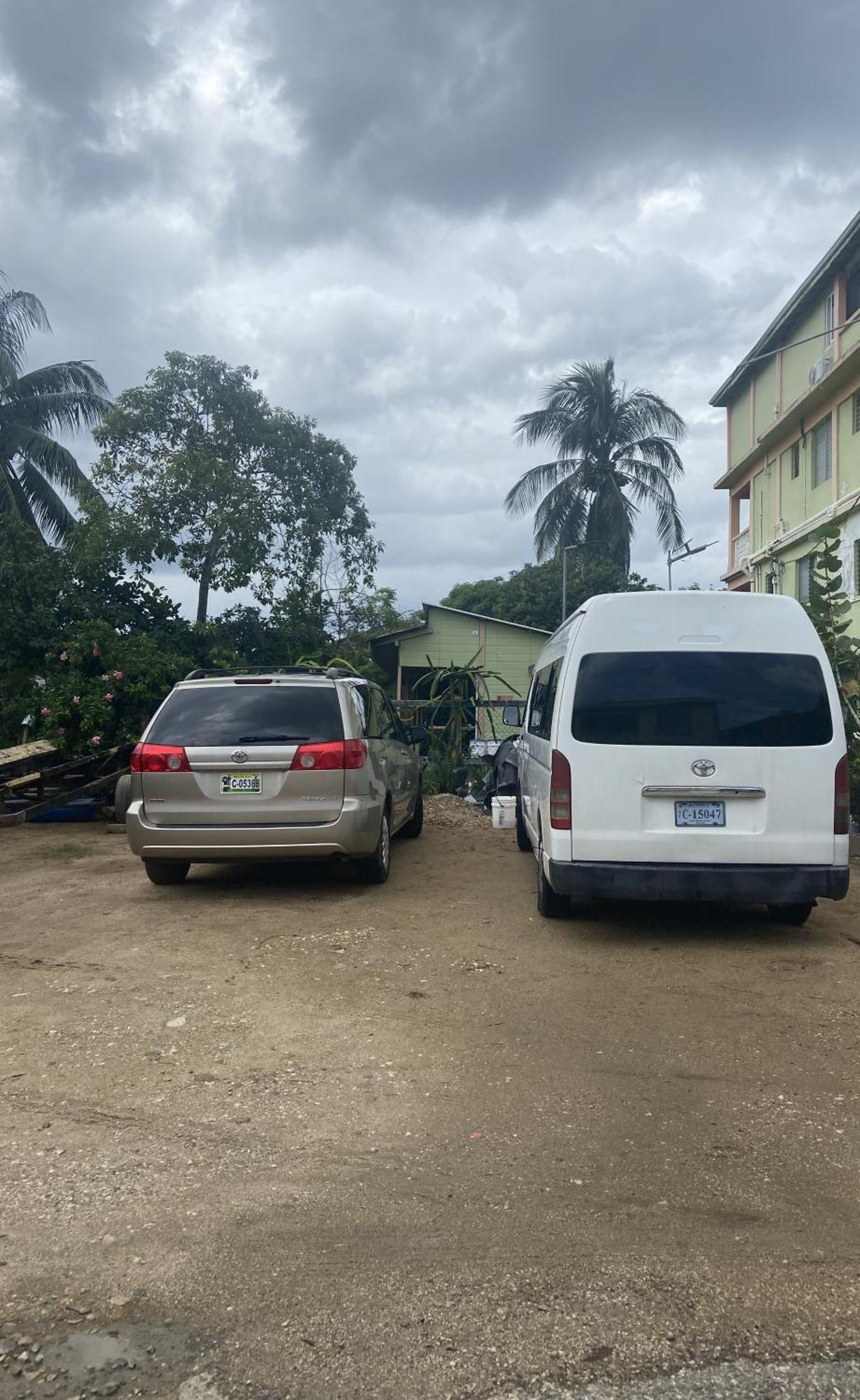 Chaleanor Hotel Dangriga Dış mekan fotoğraf