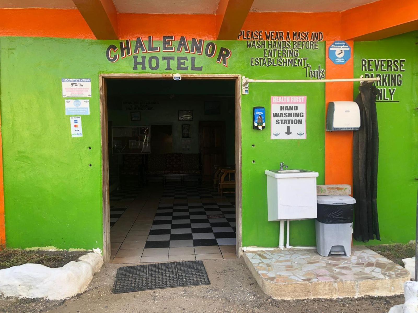 Chaleanor Hotel Dangriga Dış mekan fotoğraf